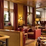 מלון Real Palacio 5*