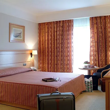 Real Palacio Hotel 5*