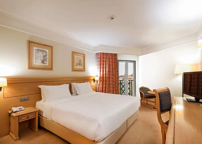 Отель Real Palacio 5*