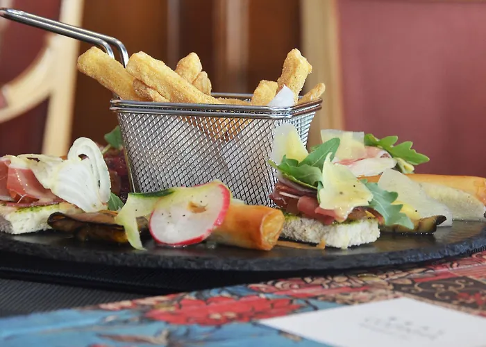 Real Palacio Отель