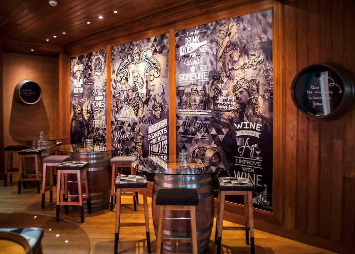 Отель Real Palacio