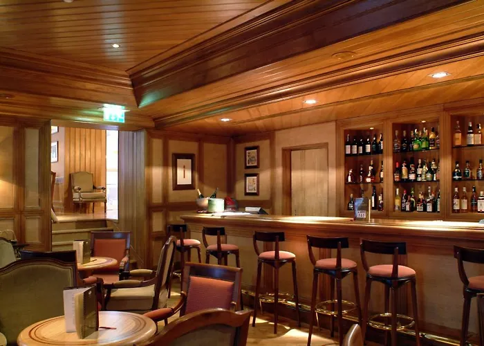 Отель Real Palacio 5*