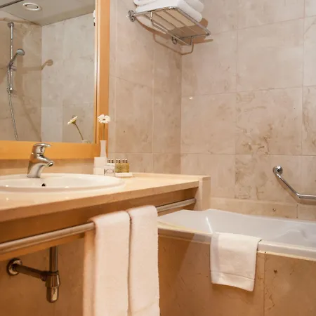 Real Palacio Hotel 5*