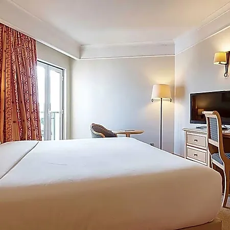 Real Palacio Hotell