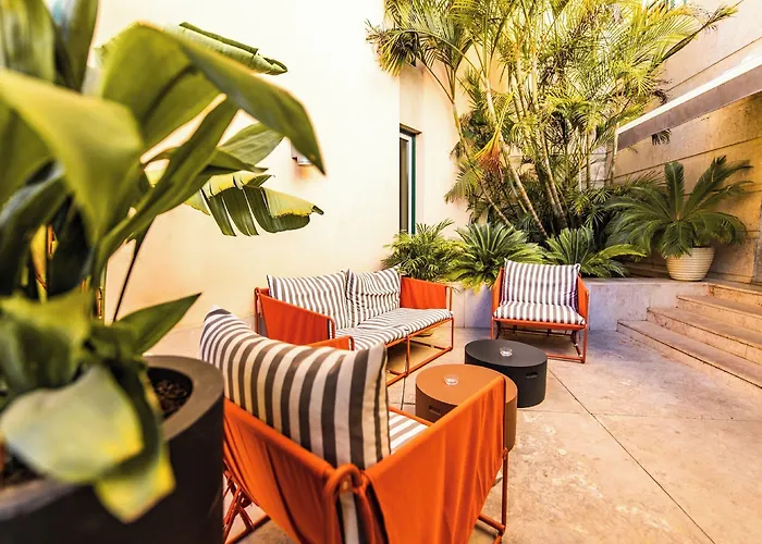 Real Palacio Ξενοδοχείο 5*