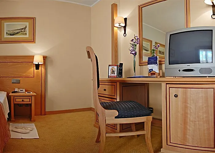 Real Palacio מלון