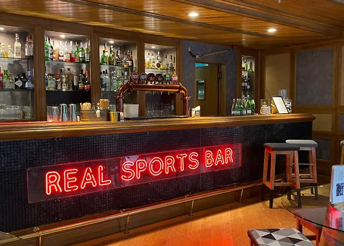 Real Palacio Szálloda 5*