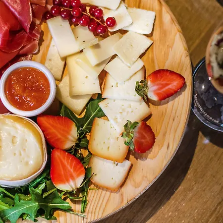 ريال بالاسيو فندق 5*