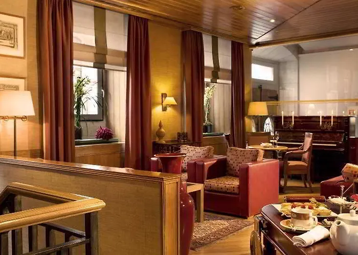 Hotel Real Palacio 5*